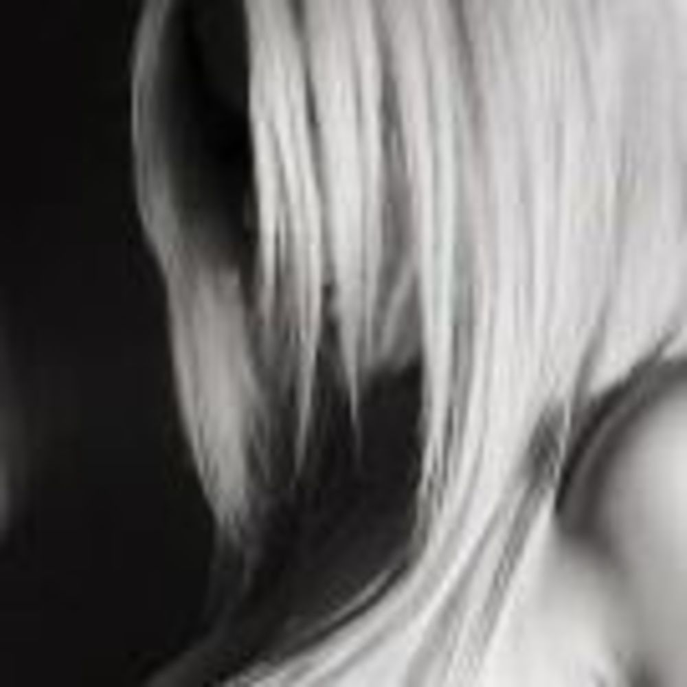 Meet your Posher, Elaine